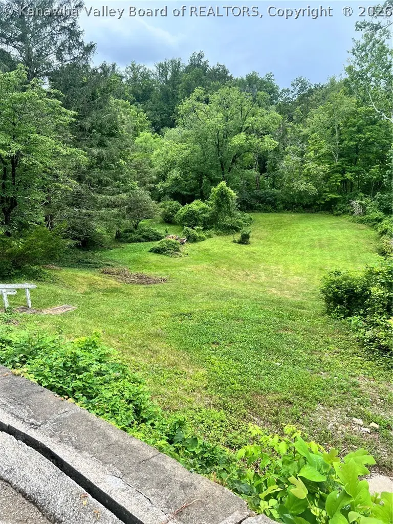 861 Mcqueen Boulevard, Saint Albans, WV 25177 - #2