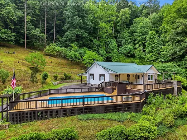 2581 Trace Fork Road, South Charleston, WV 25309