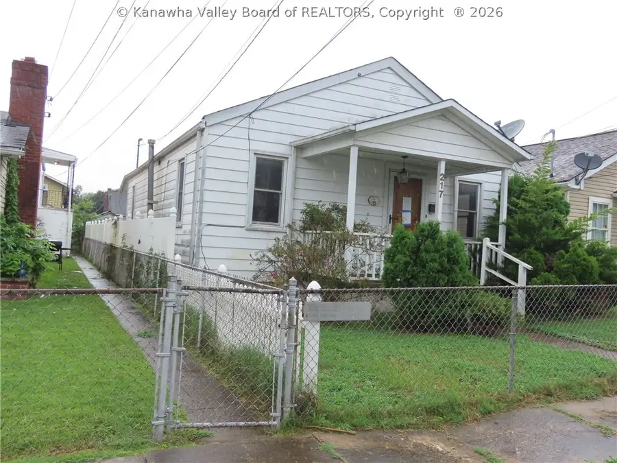 217 17th Street, Dunbar, WV 25064 - #2