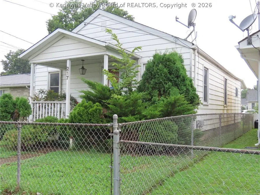 217 17th Street, Dunbar, WV 25064 - #3