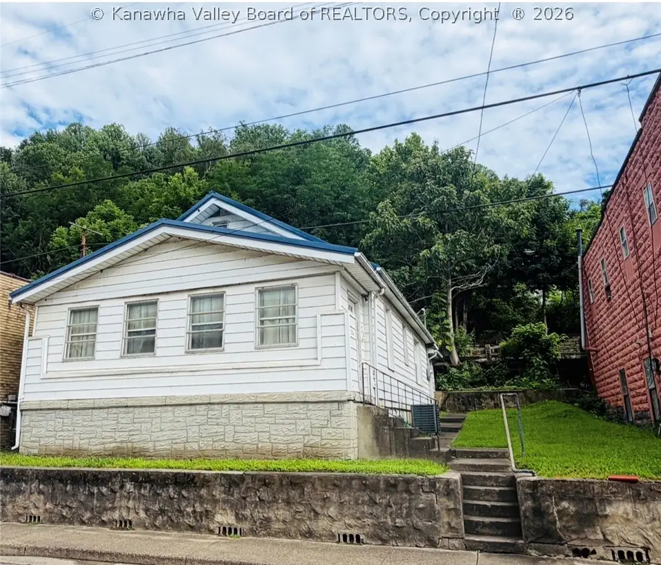 326 Main Street, Gauley Bridge, WV 25085 - #1