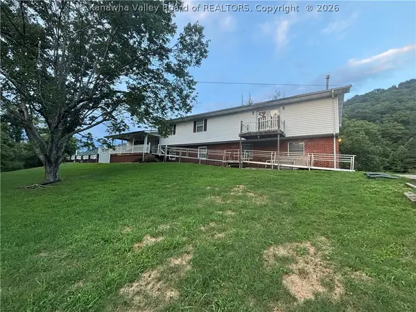 174 Chafin Branch Road, Chapmanville, WV 25508