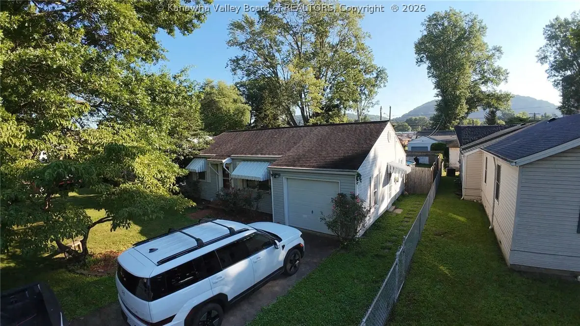 4628 Washington Avenue Se, Charleston, WV 25304 - #1