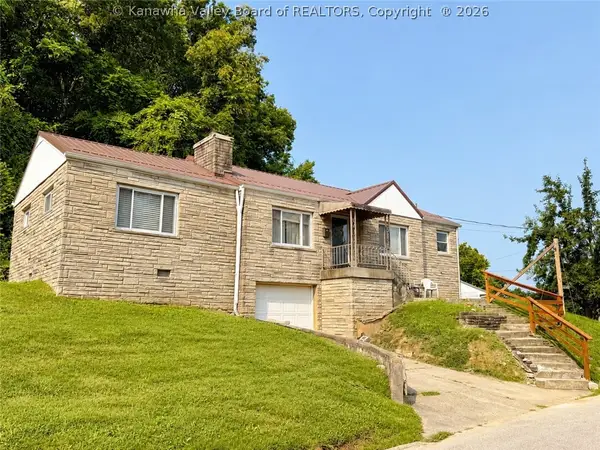 2743 Daniels Avenue, South Charleston, WV 25303