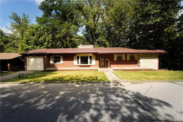 993 Old Point Road, St Albans, WV 25177