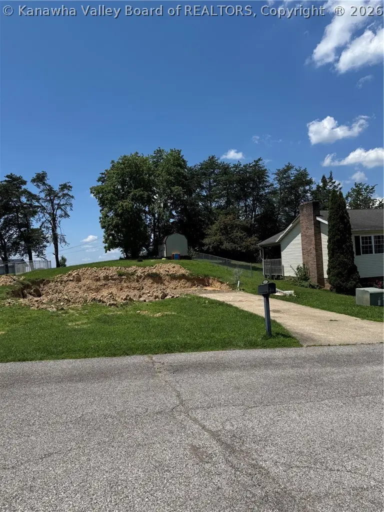 418 Carriage Way, Hurricane, WV 25526 - #1