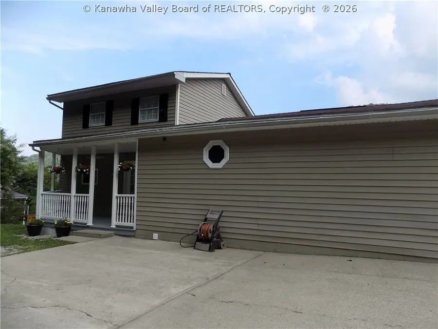 41 Garretson Lane, Glasgow, WV 25086 - #2