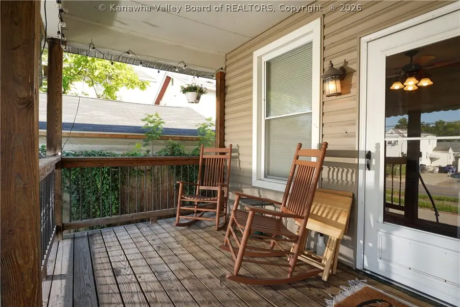 1016 7th Avenue, Charleston, WV 25302 - #2