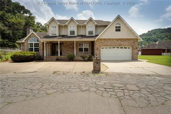 19 Golf Meadows Lane, Chapmanville, WV 25508
