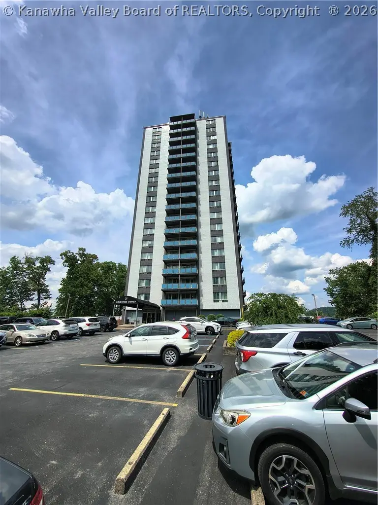 1800 Roundhill Road #304, Charleston, WV 25314 - #1