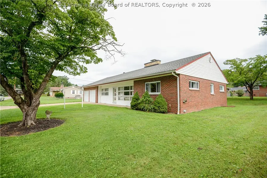 12 Peyton Avenue, Saint Albans, WV 25177 - #3