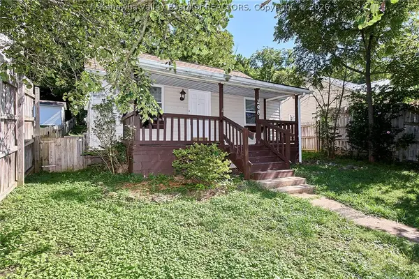 248 1st Avenue, Ripley, WV 25271