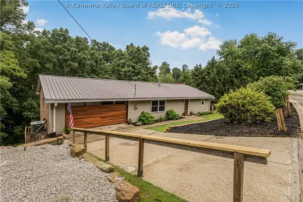 32 Nuthatch Lane, Parkersburg, WV 26104