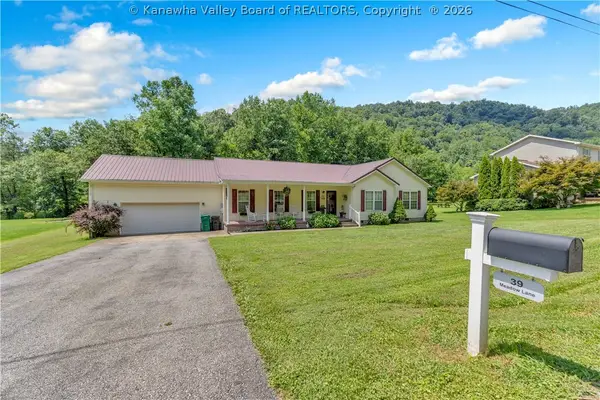 39 Meadow Lane, Belle, WV 25015