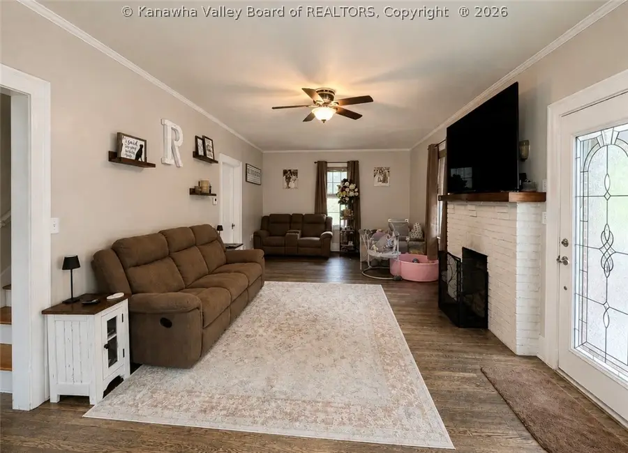 1221 Hanging Rock Highway, Stollings, WV 25646 - #3