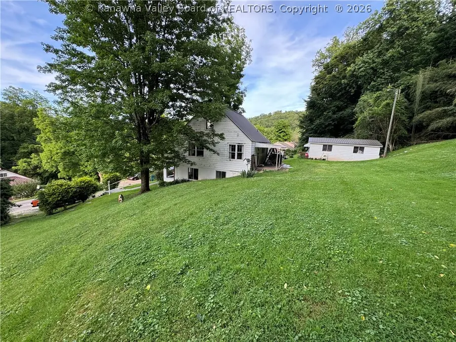 50 31st Street E, Nitro, WV 25143 - #3