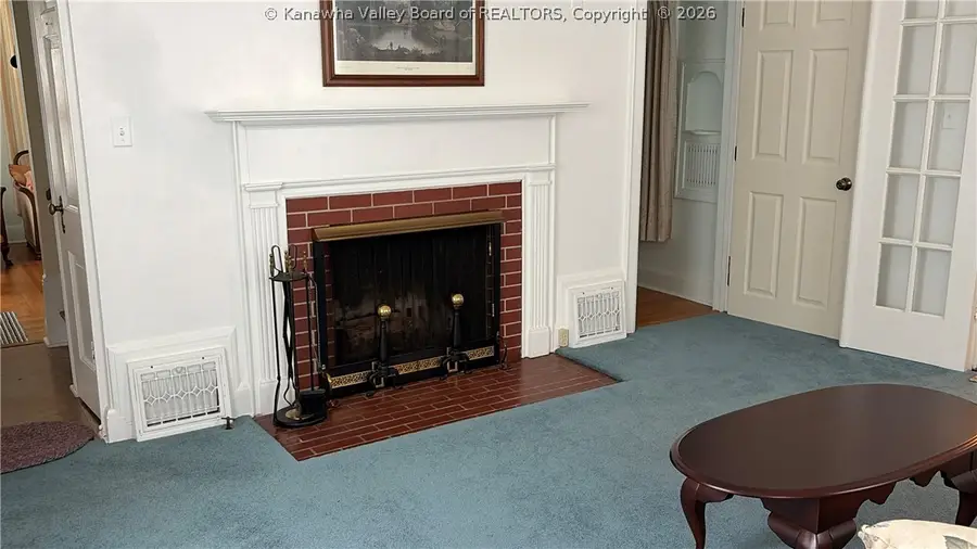 3604 Staunton Avenue Se, Charleston, WV 25304 - #3