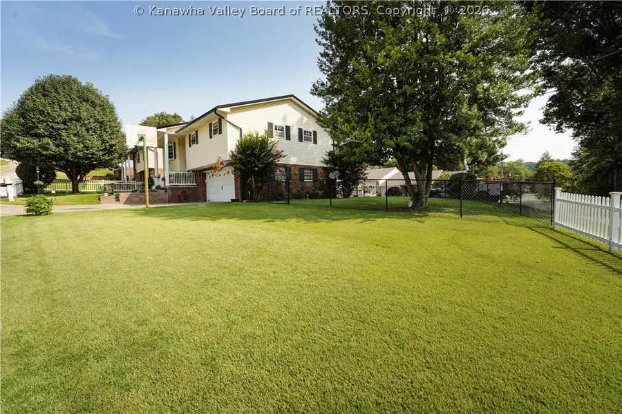 5202 Dellway Drive, Charleston, WV 25313 - #2