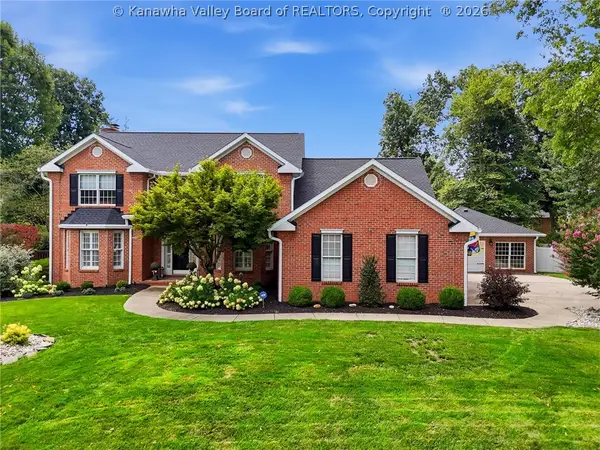 305 Heath Road, Hurricane, WV 25526