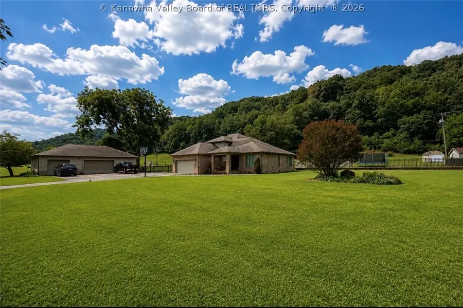 1074 Garrett Fork Road, Chapmanville, WV 25508 - #2