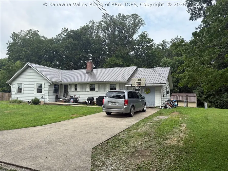 517 Staffhouse Road, Point Pleasant, WV 25550 - #3