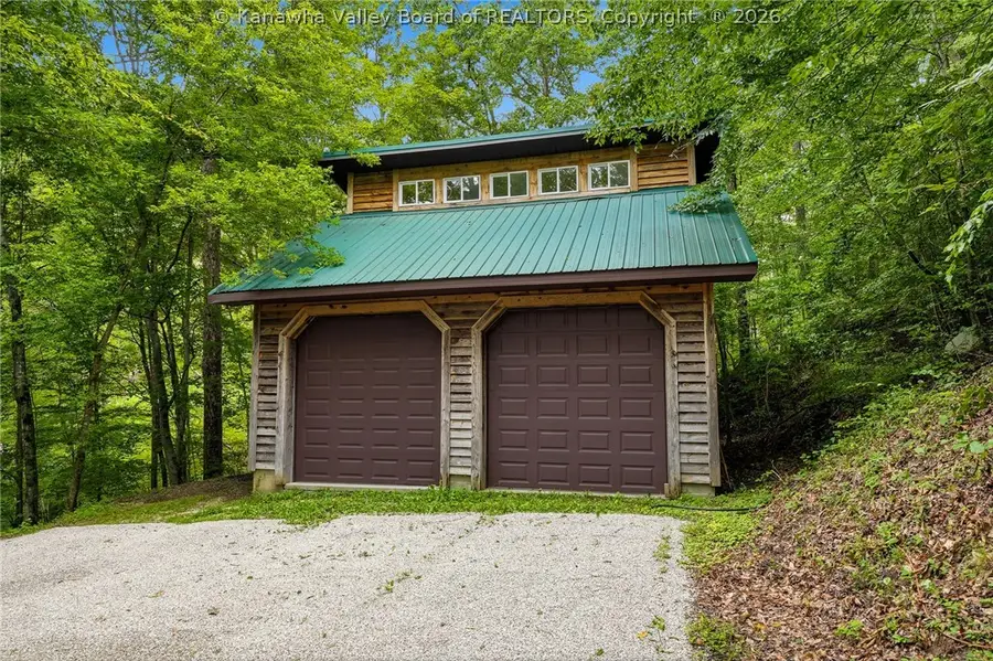 1648 Charleys Creek Road, Culloden, WV 25510 - #3