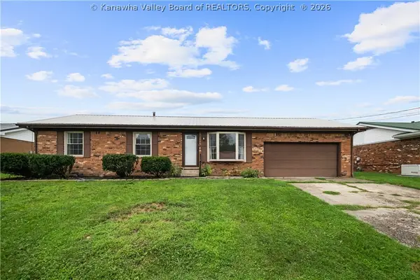 194 Shawnee Estates, Winfield, WV 25213