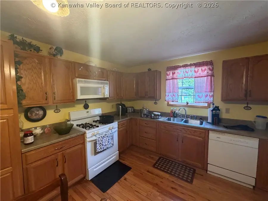 12 Philips Street, Sarah Ann, WV 25644 - #2