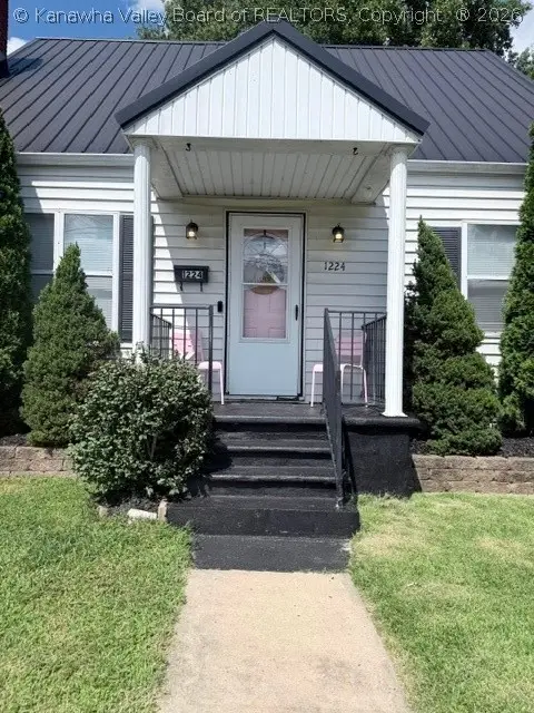 1224 Moore Avenue, Dunbar, WV 25064 - #2