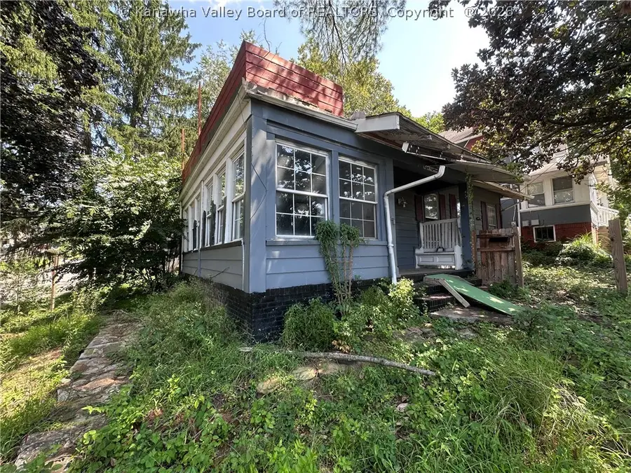 818 Orchard Street, Charleston, WV 25302 - #3