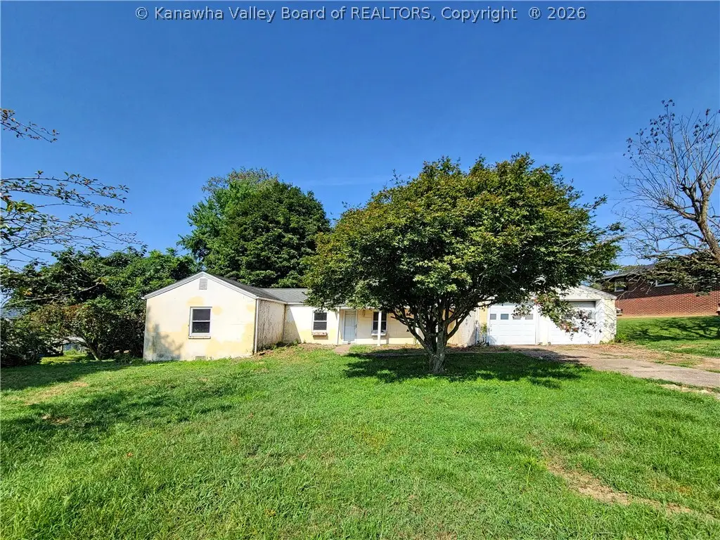 225 Eisenhower Drive, Charleston, WV 25302 - #1