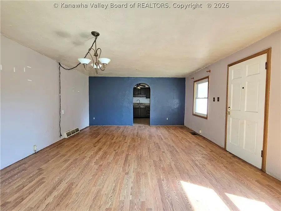 225 Eisenhower Drive, Charleston, WV 25302 - #2
