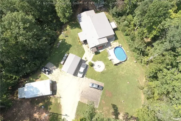 359 Harper Ridge Road, Liberty, WV 25124