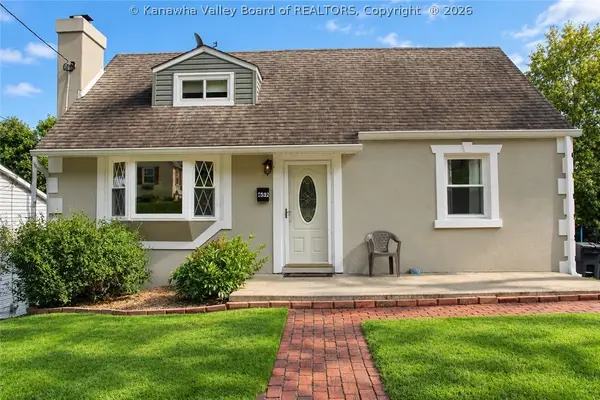 657 Forest Circle, South Charleston, WV 25303