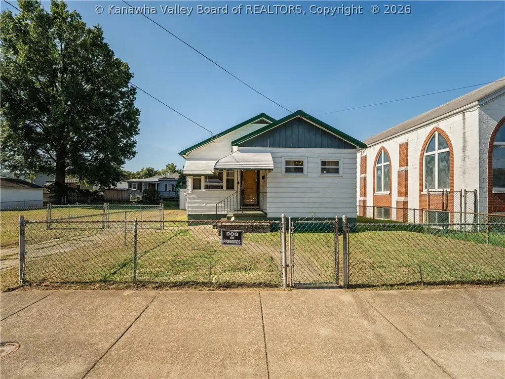 1445 6th Avenue, Charleston, WV 25387 - #1