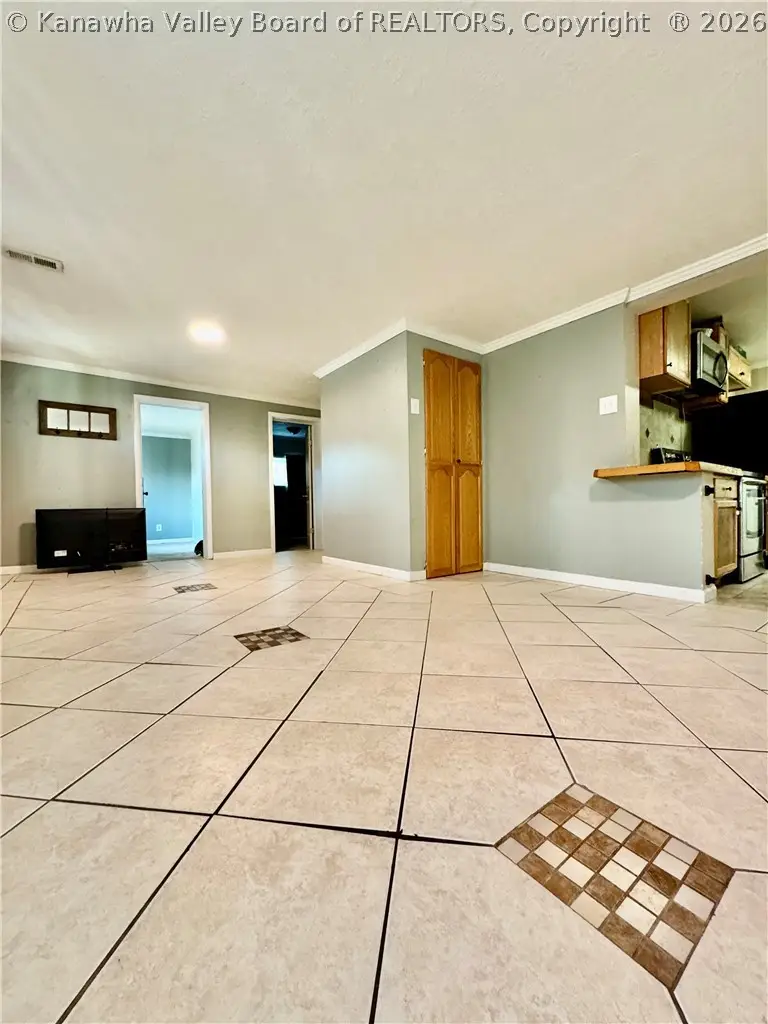 100 Steele Street, Dunbar, WV 25064 - #3