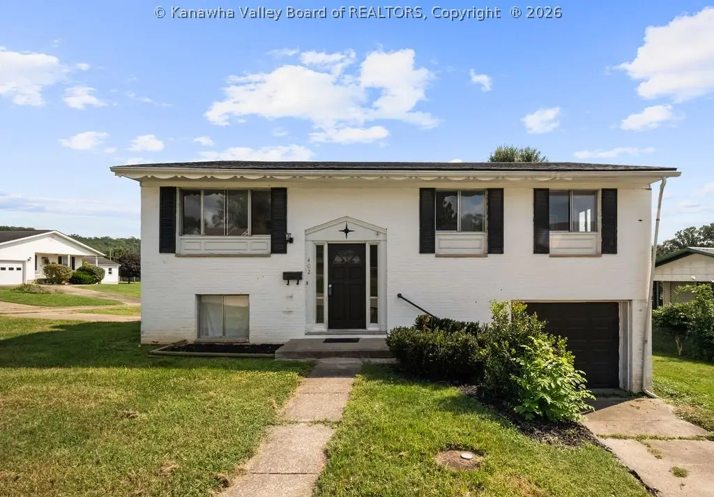 402 Circle Drive, Hurricane, WV 25526 - #1