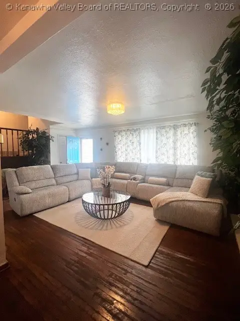 5512 Raven Drive, Malden, WV 25306 - #3