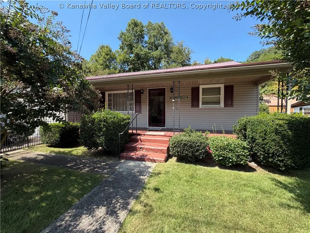 90 Breezewood Avenue, Verdunville, WV 25649 - #1