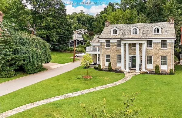1017 Edgewood Drive, Charleston, WV 25302
