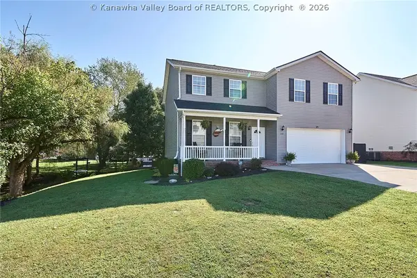 648 Overlook Drive, Hurricane, WV 25526