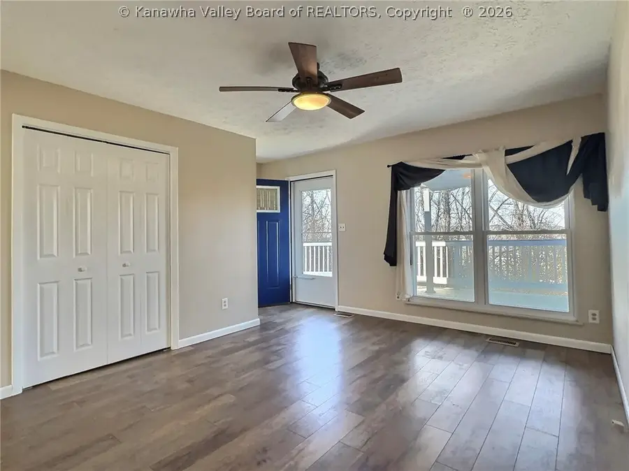 322 Grandview Drive, Hurricane, WV 25526 - #2