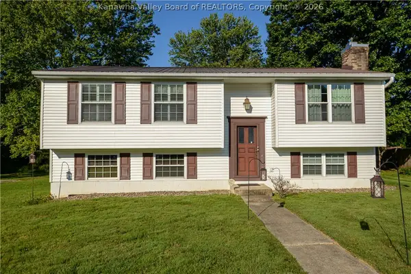 5 Oakmont Drive, St Albans, WV 25177