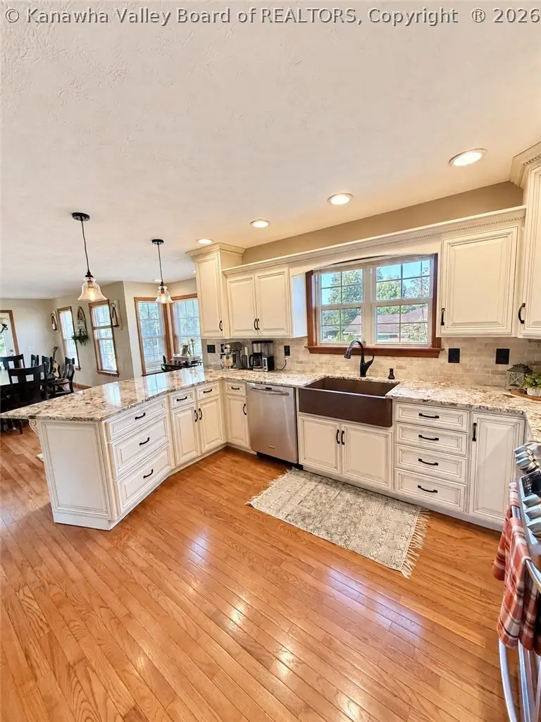 214 Walnut Drive, Hurricane, WV 25526 - #3