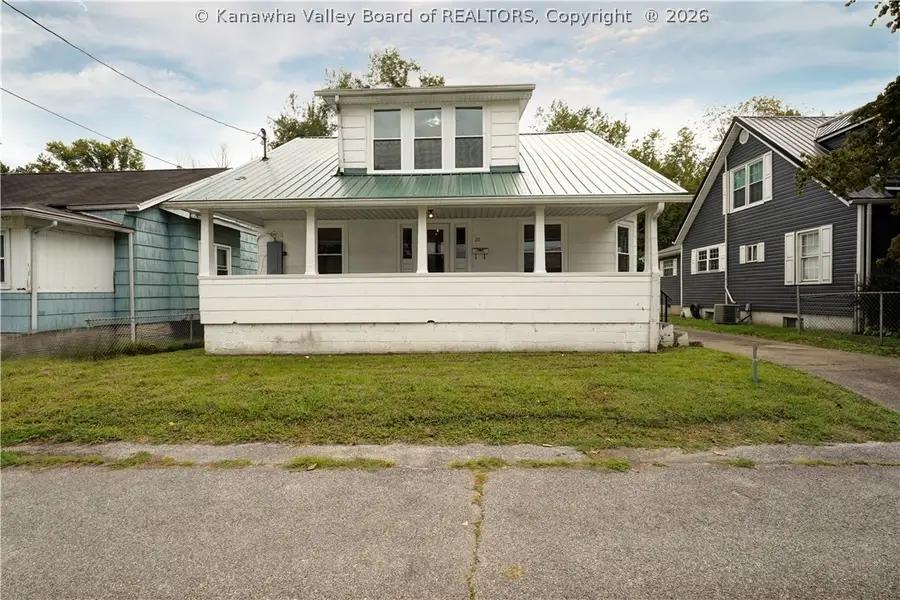 20 138th Street, Chesapeake, WV 25315 - #2