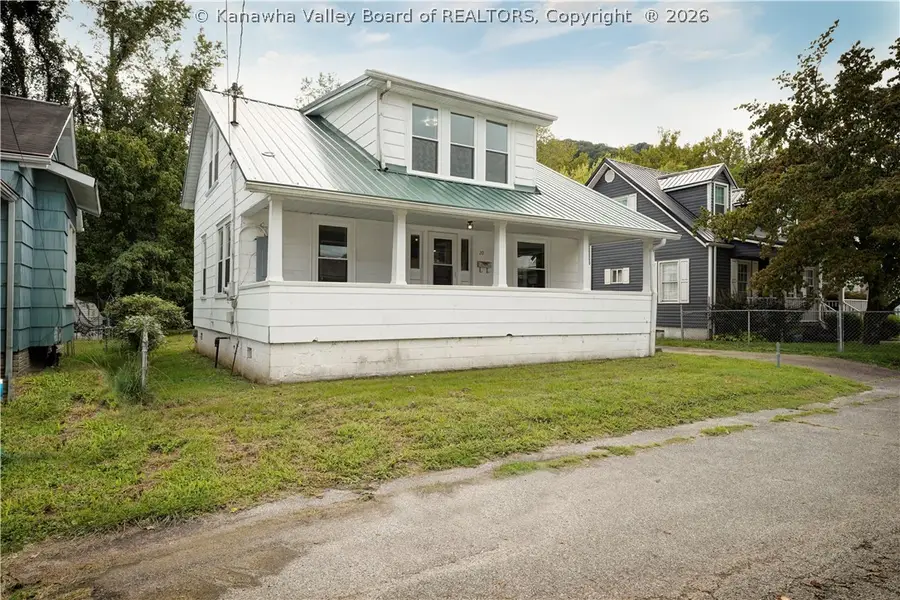 20 138th Street, Chesapeake, WV 25315 - #3