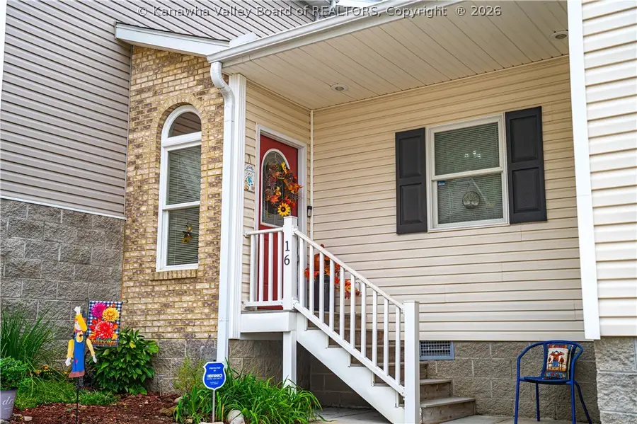 16 Marie Drive, Hurricane, WV 25526 - #2
