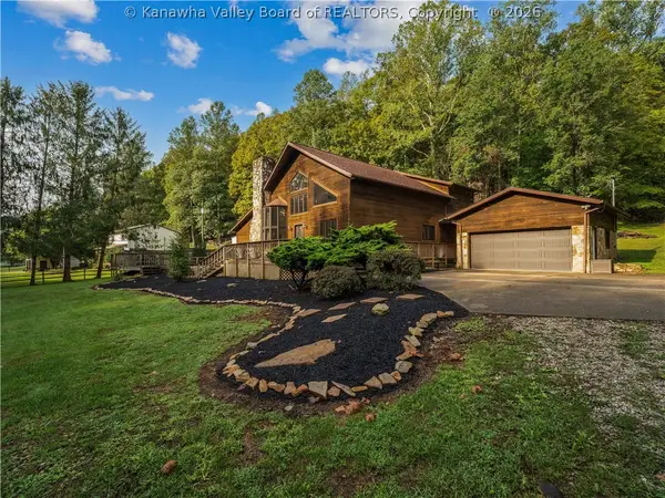 3816 Sams Fork Road, Hurricane, WV 25526