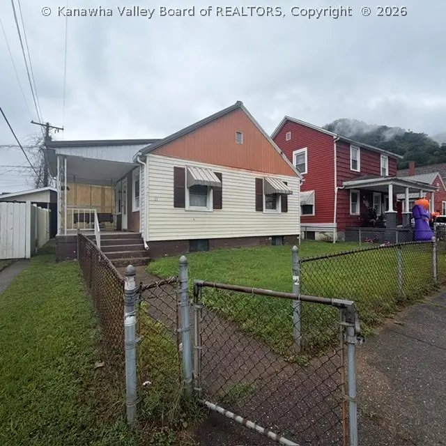 11 F Street, Boomer, WV 25031 - #1