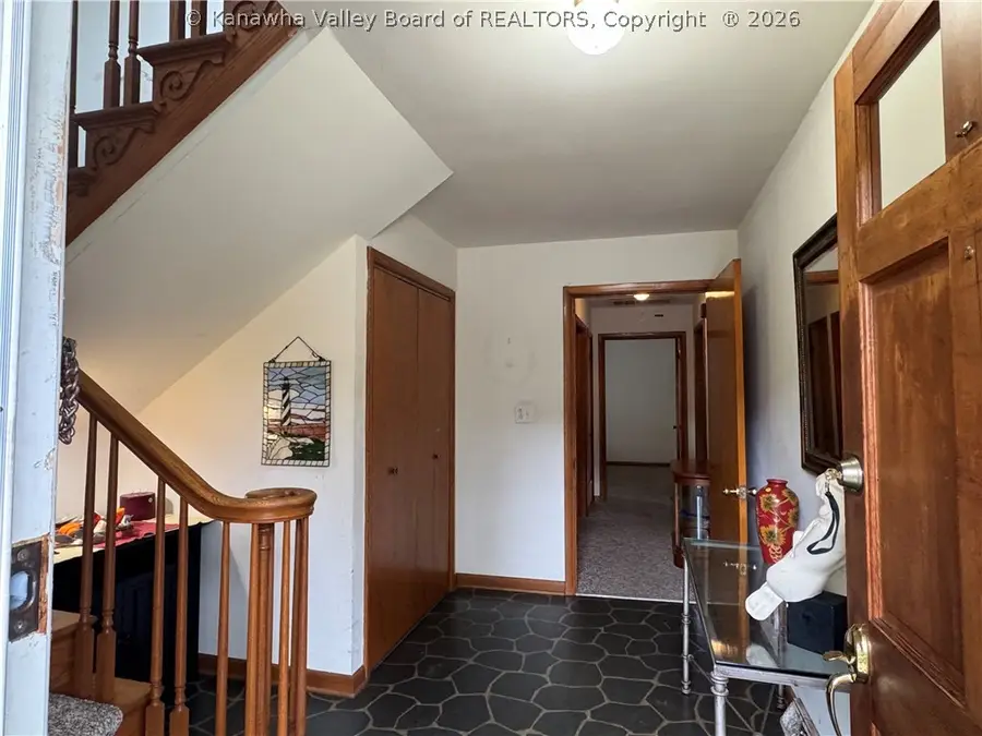 3107 Kanawha Avenue, Charleston, WV 25304 - #3